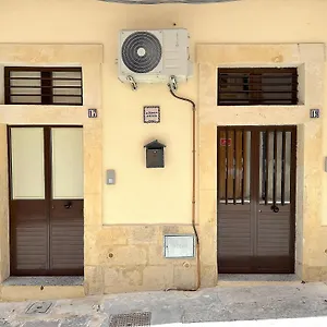 Le Dimore Di Ercole , Noto Italia
